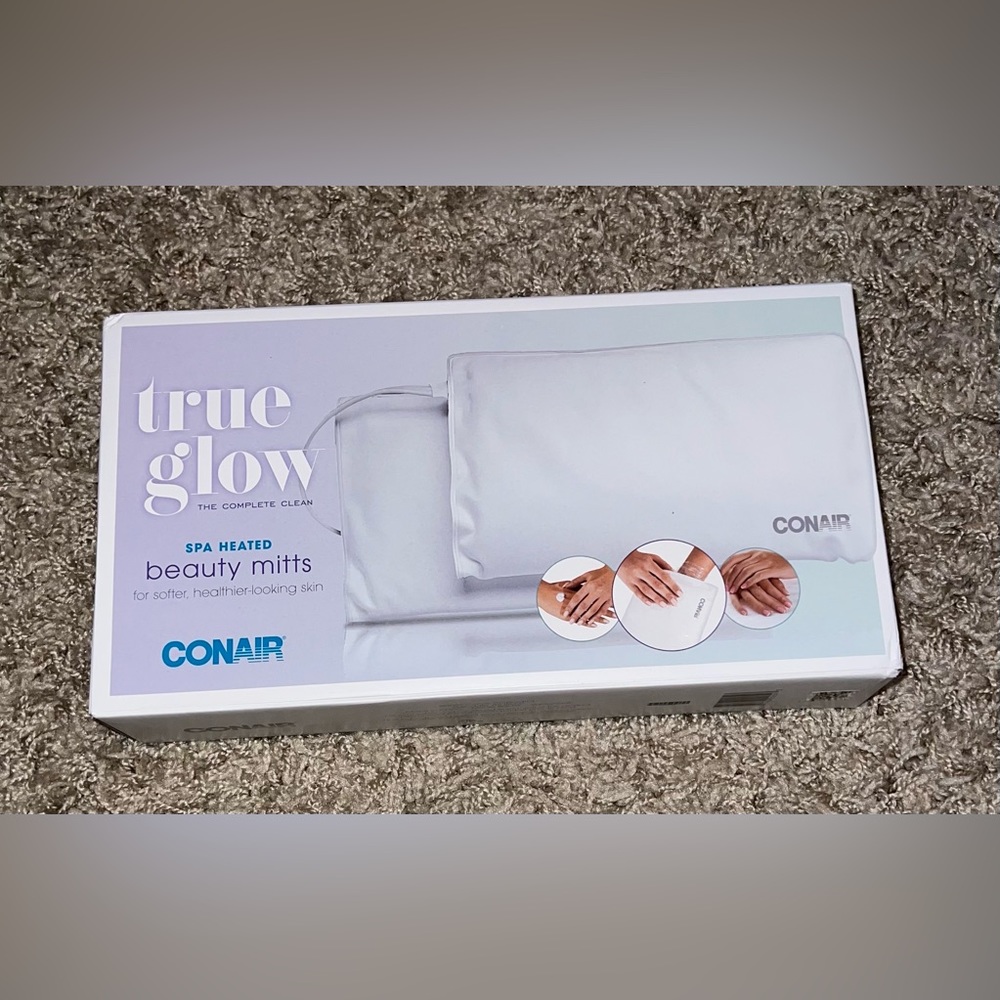 Brand New in Box!!  Conair True Glow Thermal Spa Heated Beauty Hand Mitts